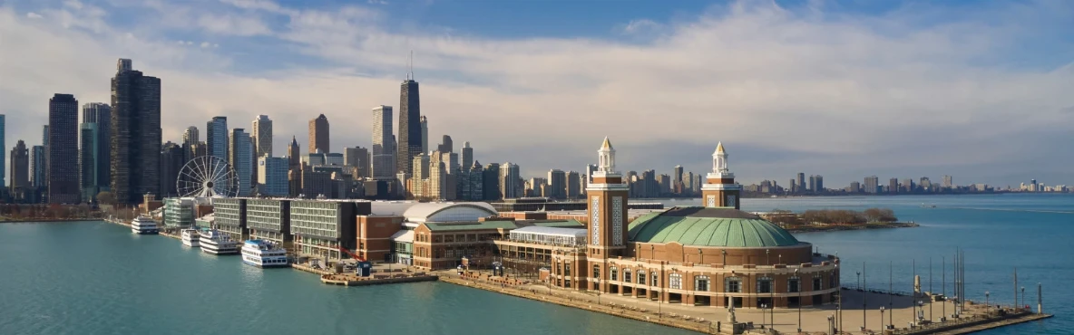 Family-Friendly Stays: Hotels Around Navy Pier with Stunning Lake Views

