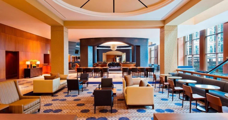 Where to Stay in Chicago: Hotels with Stunning Views of Navy Pier
