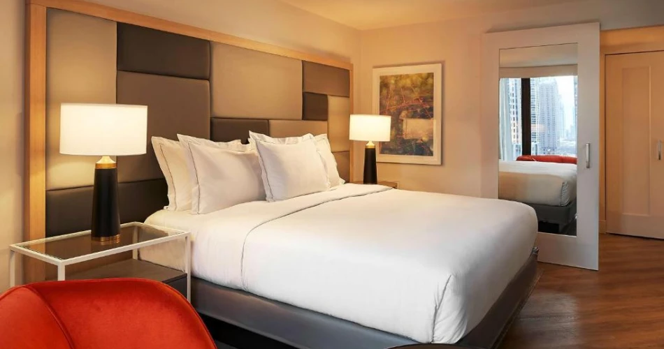 Affordable Stays Near Navy Pier – Comfort Without the Hefty Price Tag
