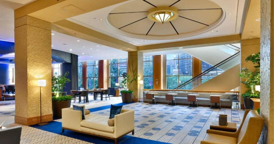 Family-Friendly Stays: Hotels Around Navy Pier with Stunning Lake Views
