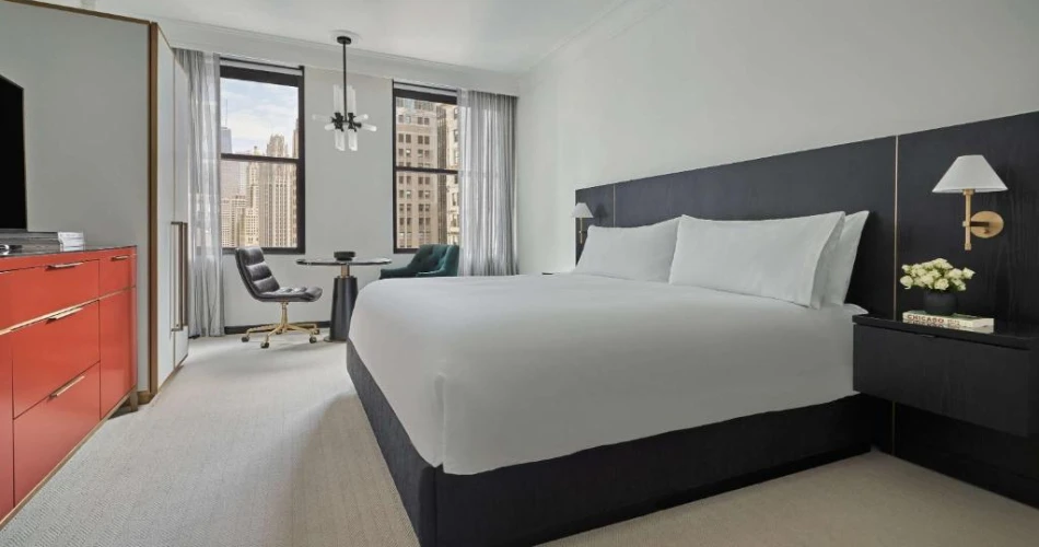 Navy Pier Getaway: Where to Stay for the Ultimate Chicago Experience
