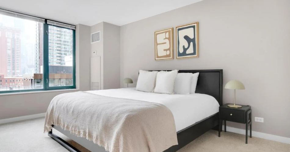 Stay and Play: Best Hotels Near Navy Pier for Families and Couples