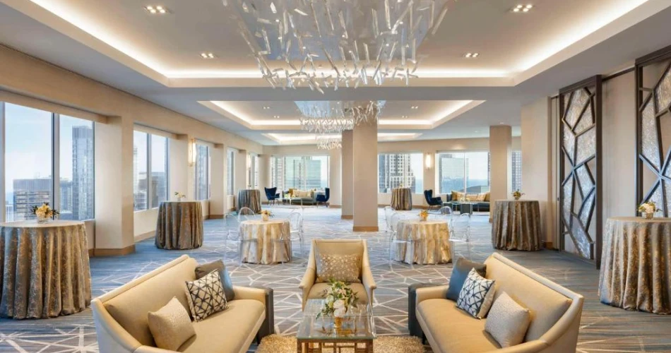 Chicago’s Waterfront Gems: 14 Hotels Near Navy Pier You’ll Love
