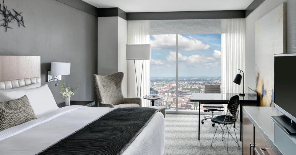Chicago’s Prime Location: Hotels Within Walking Distance of Navy Pier
